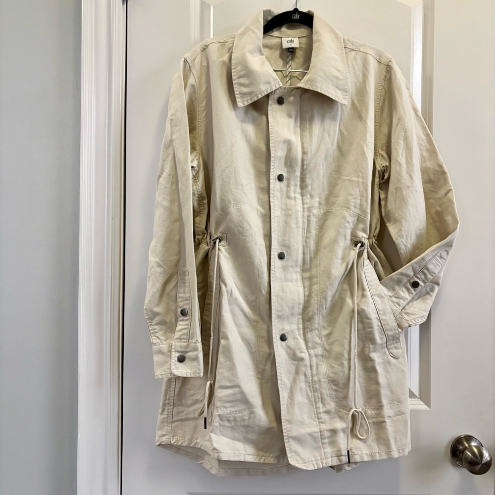 CAbi 💫 NWOT Spring 2023 Excursion Anorak, Light Beige Utility Coat, Size M #6250